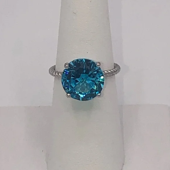 4ct Blue Apatite Ring - Picture 12 of 15
